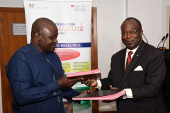 25_05_08_SIGNCONTRAT_006