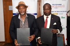 25_05_08_SIGNCONTRAT_019