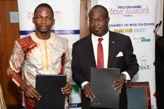 25_05_08_SIGNCONTRAT_026